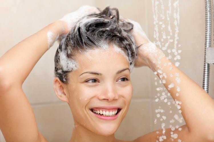 Чем споласкивать волосы после мытья