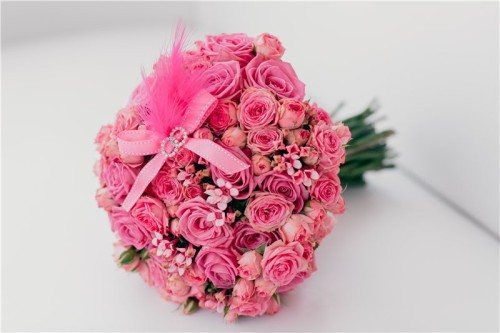 Что подарить на розовую свадьбу