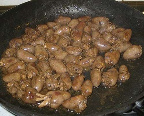 Как жарить куриные сердечки на сковороде: рецепты приготовления с фото