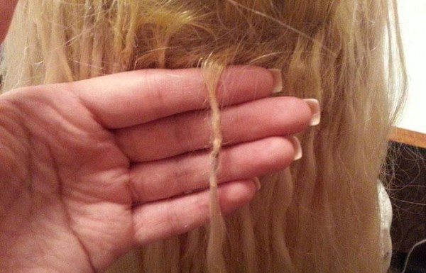 Коррекция нарощенных волос на капсулах