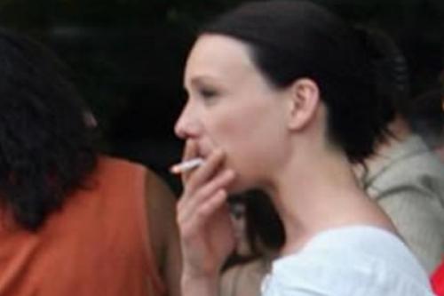 Кто из российских звезд курит 2020. Российские актрисы, которые никак не могут бросить курить