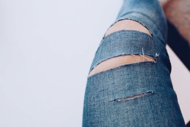 Потертые джинсы: как правильно сделать потертость на джинсах своими руками в домашних условиях