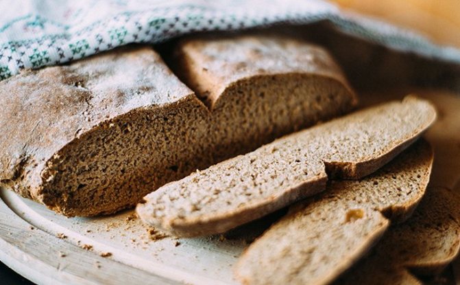 Ржаной, зерновой, бородинский хлеб можно есть при похудении