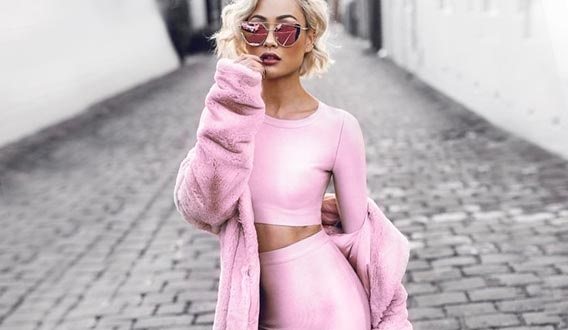 С каким цветом сочетается розовый цвет в одежде для женщин. Что означает, оттенки, с чем носить, кому идет. Фото