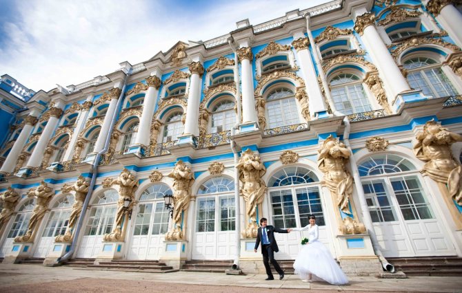 Санкт-Петербург – одно из самых красивых мест для свадьбы в России.