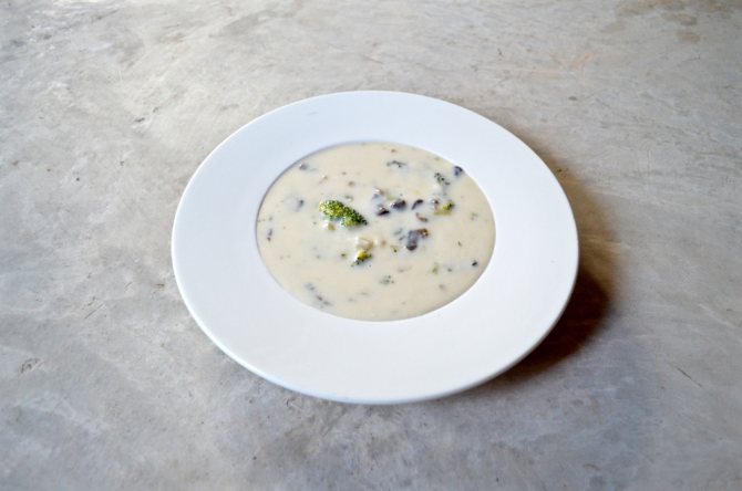 Суп с брокколи и шампиньонами рецепт