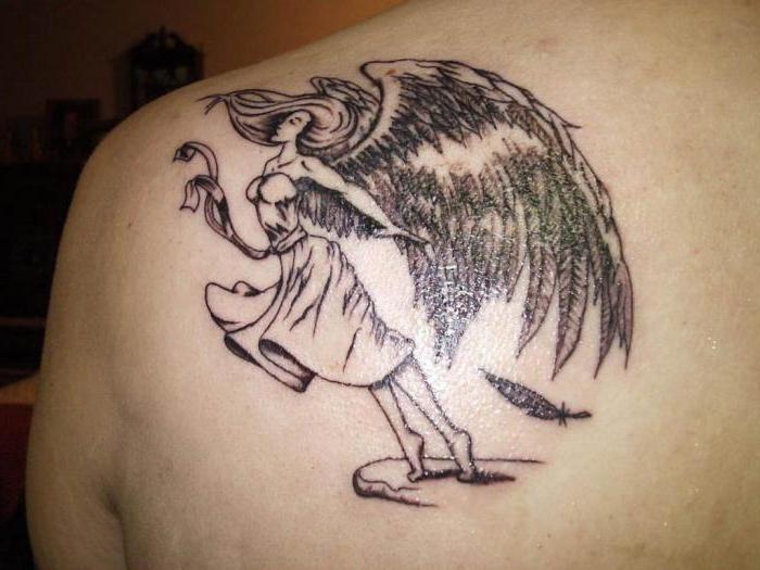 Татуировка на плечо - ангел хранитель