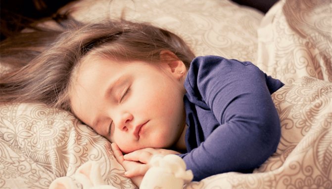 Зачем маленькая девочка приходит в сон к человеку?