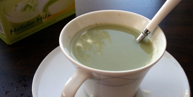 Зеленый чай с молоком